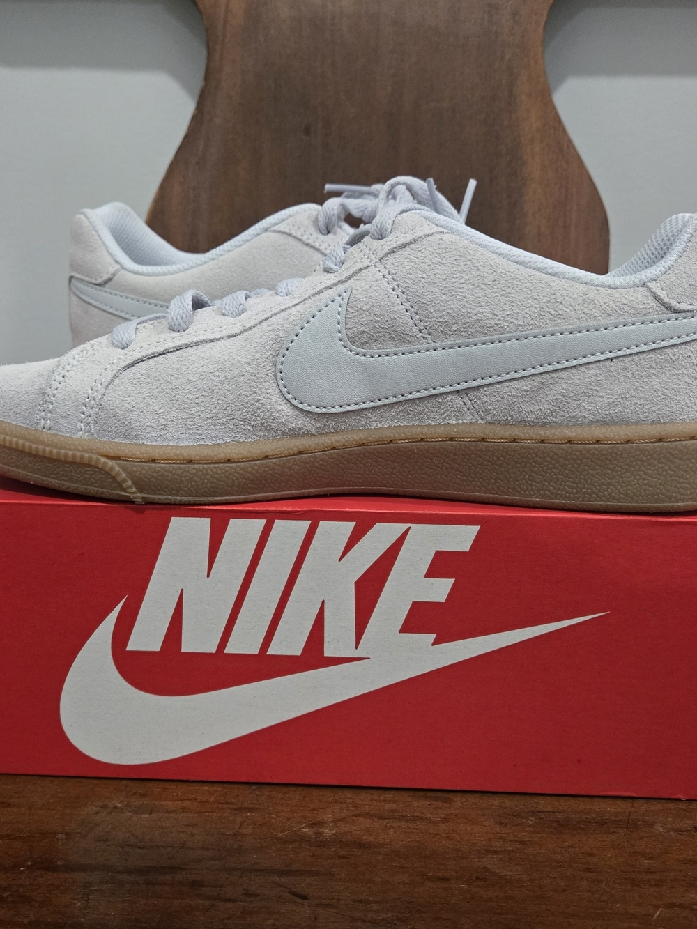 Nike Light Gray Suede Womens 8 Sneakers with Gum Sole - Picture 3 of 9